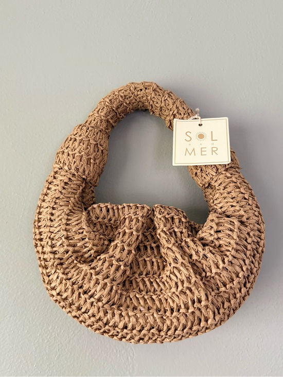 Sol And Mer Handbags - Handwoven Straw Hobo Bag in Tan